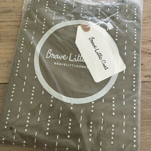 Brave Little Ones olive ribbed shorts two piece set 4t